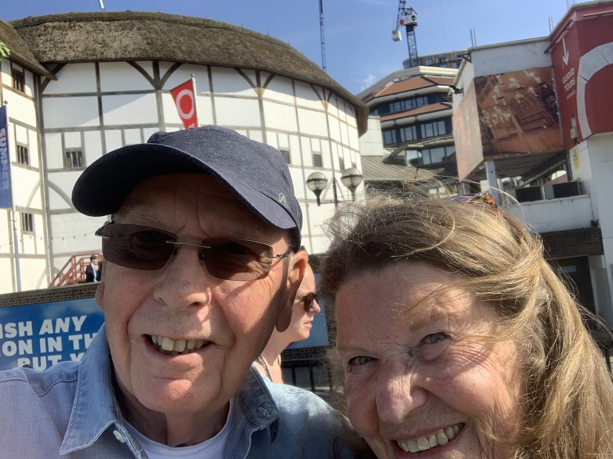 TheKnittingNut's tweet photo. Glorious birthday trip to The Globe today. The sun shone , food was fab, and the play was amazing!! https://t.co/YLtfohPXwf