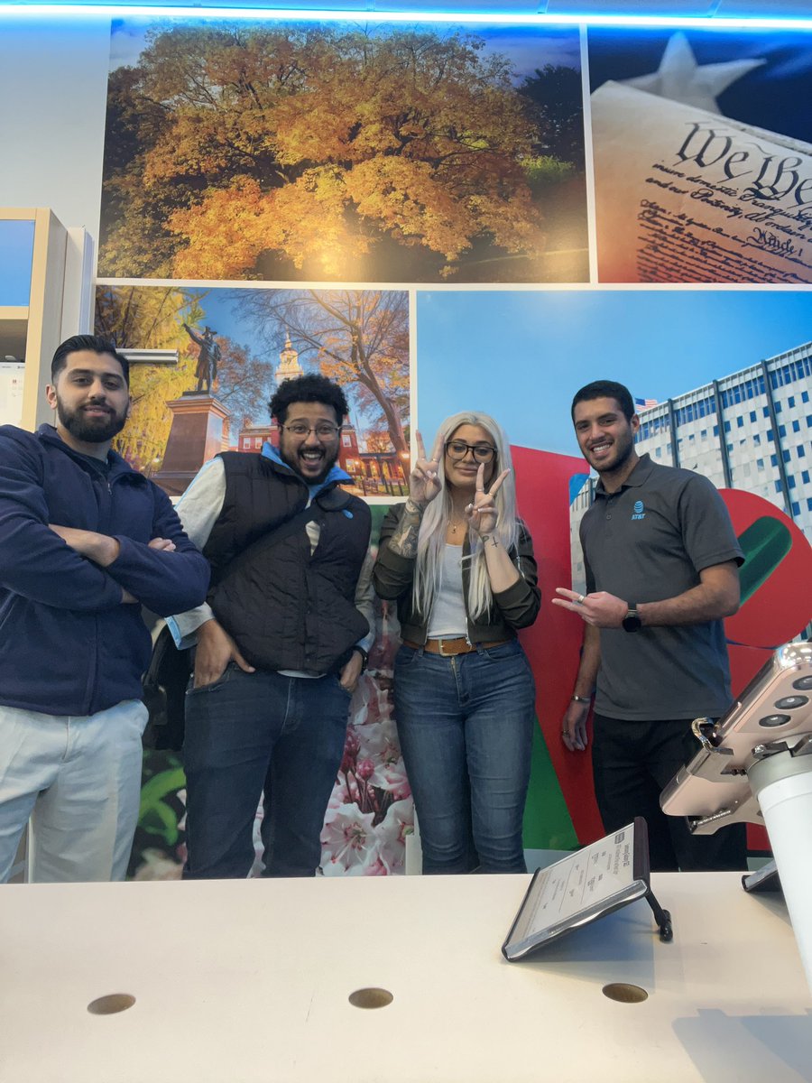 Santa Kabani (@santakabani) on Twitter photo It’s David’s world and we’re just living in it. Had a great visit with #TSMobility #CityAve and #IvyRidge! Ready to see these teams #CRUsh it 🔥 #pARtnership #FieldFridays #FlexinFridays #WeMeanBusiness @OHPADave <a href="/SionLopezPR/">Sion Lopez</a> <a href="/ReanTaube/">ReAn Taube</a> <a href="/team_oselett/">Danielle Oselett</a> It’s David’s world and we’re just living in it. Had a great visit with #TSMobility #CityAve and #IvyRidge! Ready to see these teams #CRUsh it 🔥 #pARtnership #FieldFridays #FlexinFridays #WeMeanBusiness @OHPADave <a href="/SionLopezPR/">Sion Lopez</a> <a href="/ReanTaube/">ReAn Taube</a> <a href="/team_oselett/">Danielle Oselett</a>