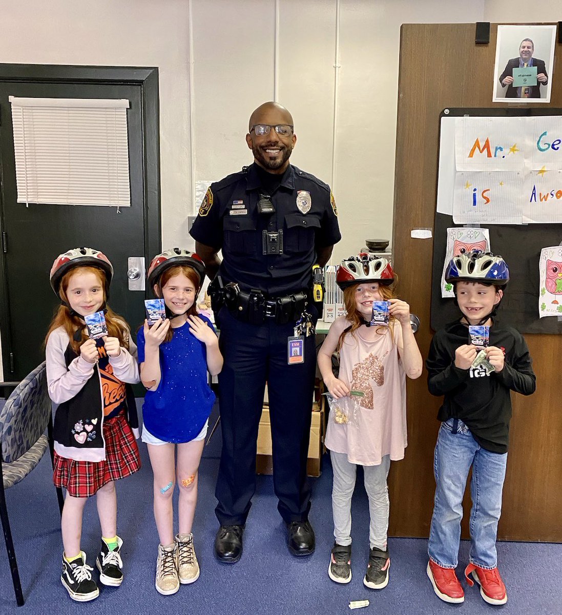 Officer Campbell tweet media