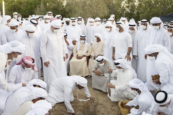 khaleejtimes's tweet photo. His Highness Sheikh Mohamed bin Zayed Al Nahyan, Ruler of Abu Dhabi, today performed the funeral prayer for the late UAE President His Highness #SheikhKhalifabinZayedAlNahyan at the Sheikh Sultan bin Zayed the First Mosque in #AbuDhabi. 

Photos by WAM https://t.co/17XmV81j66
