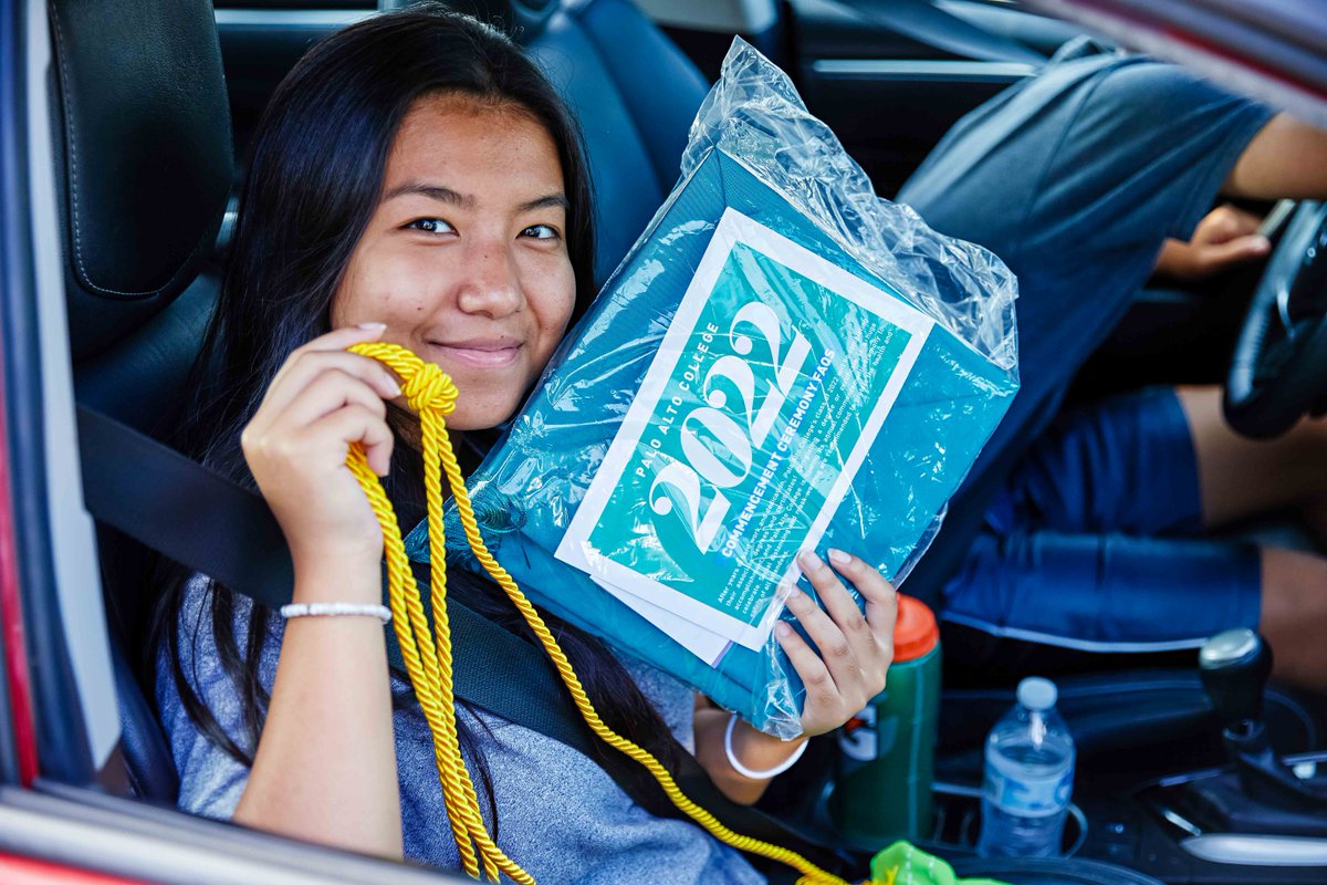 PACPR's tweet photo. Finals week is over! Which means we're only ONE WEEK away from commencement! ✌️🎓✌️

To celebrate, here's a photo recap of our Drive-Thru Gradfest we hosted last Friday. 📸🚘 Congrats to all of our grads, and we'll see you in a week! #PACGrad #PACGrad2022 #PACproud https://t.co/vHTBVnJRRZ