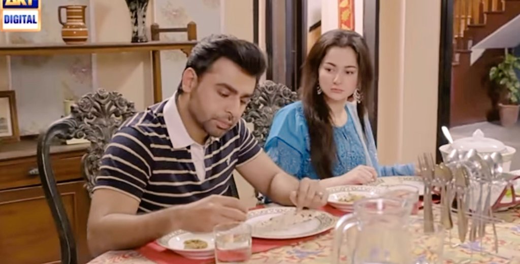 XoxAqsa's tweet photo. Hala kitane kapre badalti ha? 😂literally in every scene 😂.Is ka bi credit hamza ko jata ha that he bought her all this😂😂 #MereHumsafar https://t.co/KMlWA3K2e6