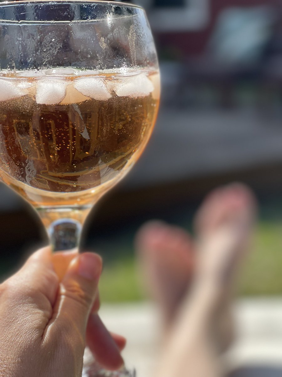 MaeganPN's tweet photo. Summer vibes with my new fave drink @noboatsonsunday NS Cranberry Rose Cider!  Summer in a glass! https://t.co/YQNpr3a7hk