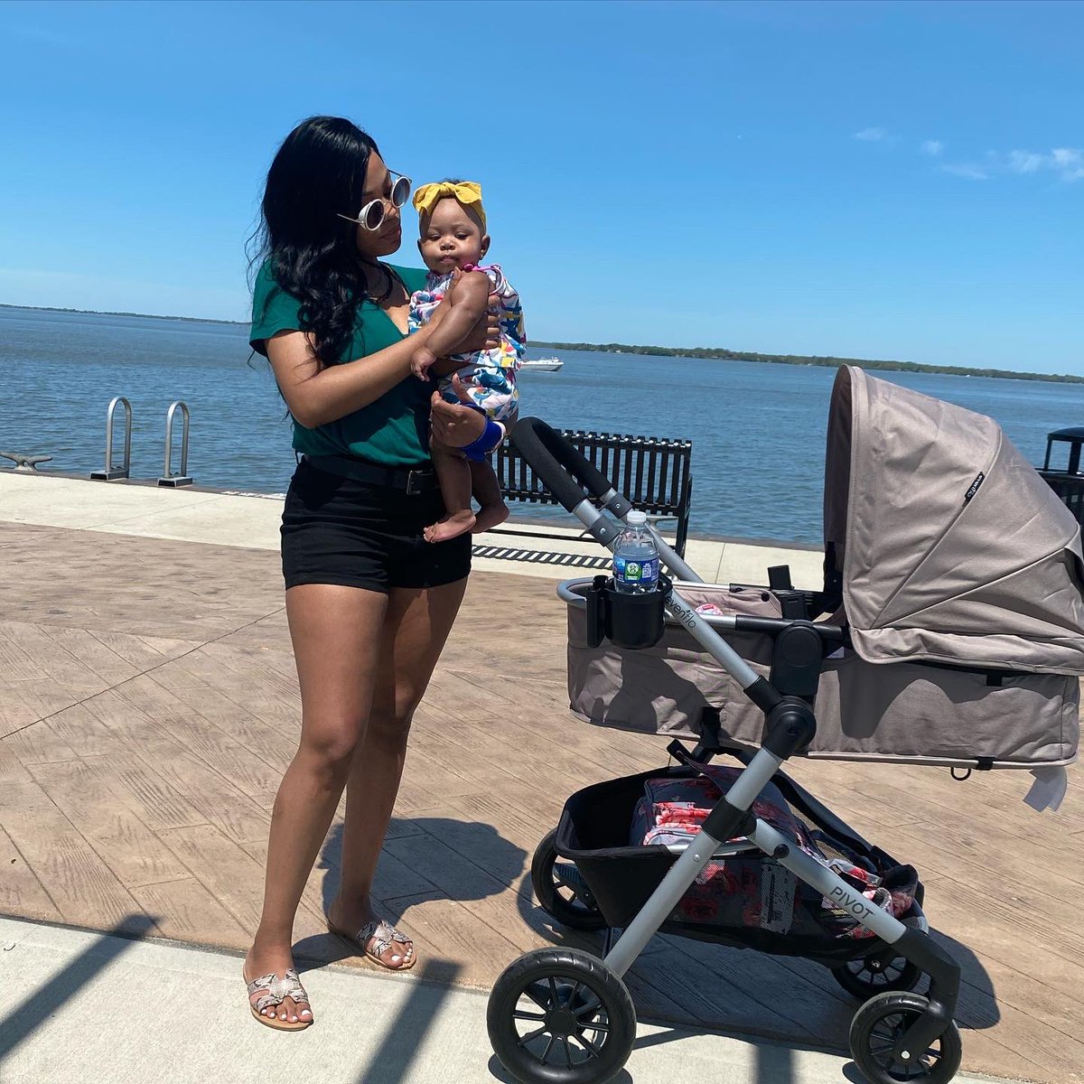 TrulyDestinyy's tweet photo. Mommy &amp; baby allllll summa’ ☀️💓 https://t.co/AIl4BRNSf4