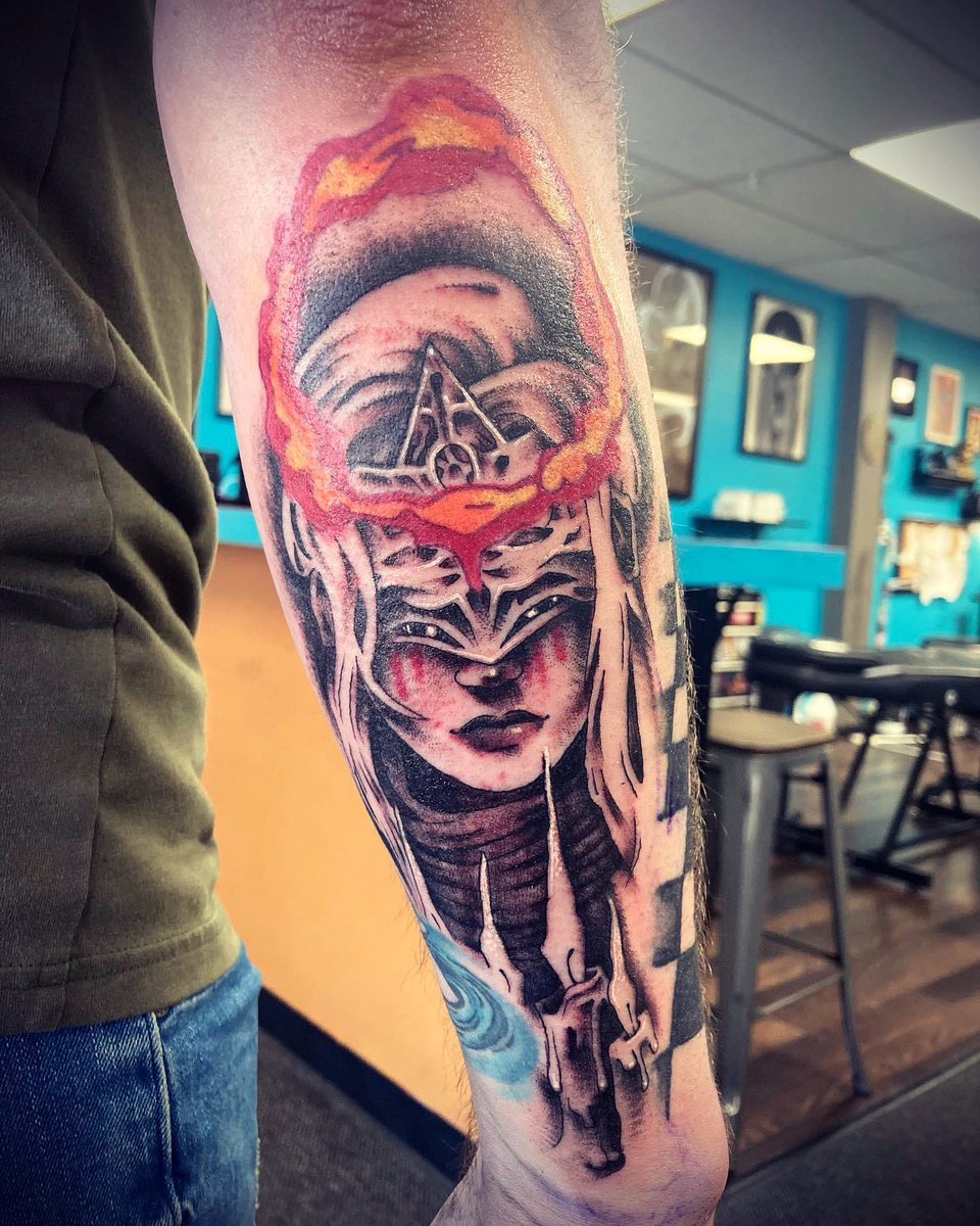AustinAngry's tweet photo. New Dark Souls 3 themed tattoo 😎 
#darksouls #soulsborne #tattoo #darksoulstattoo https://t.co/YQwJR6FbEc
