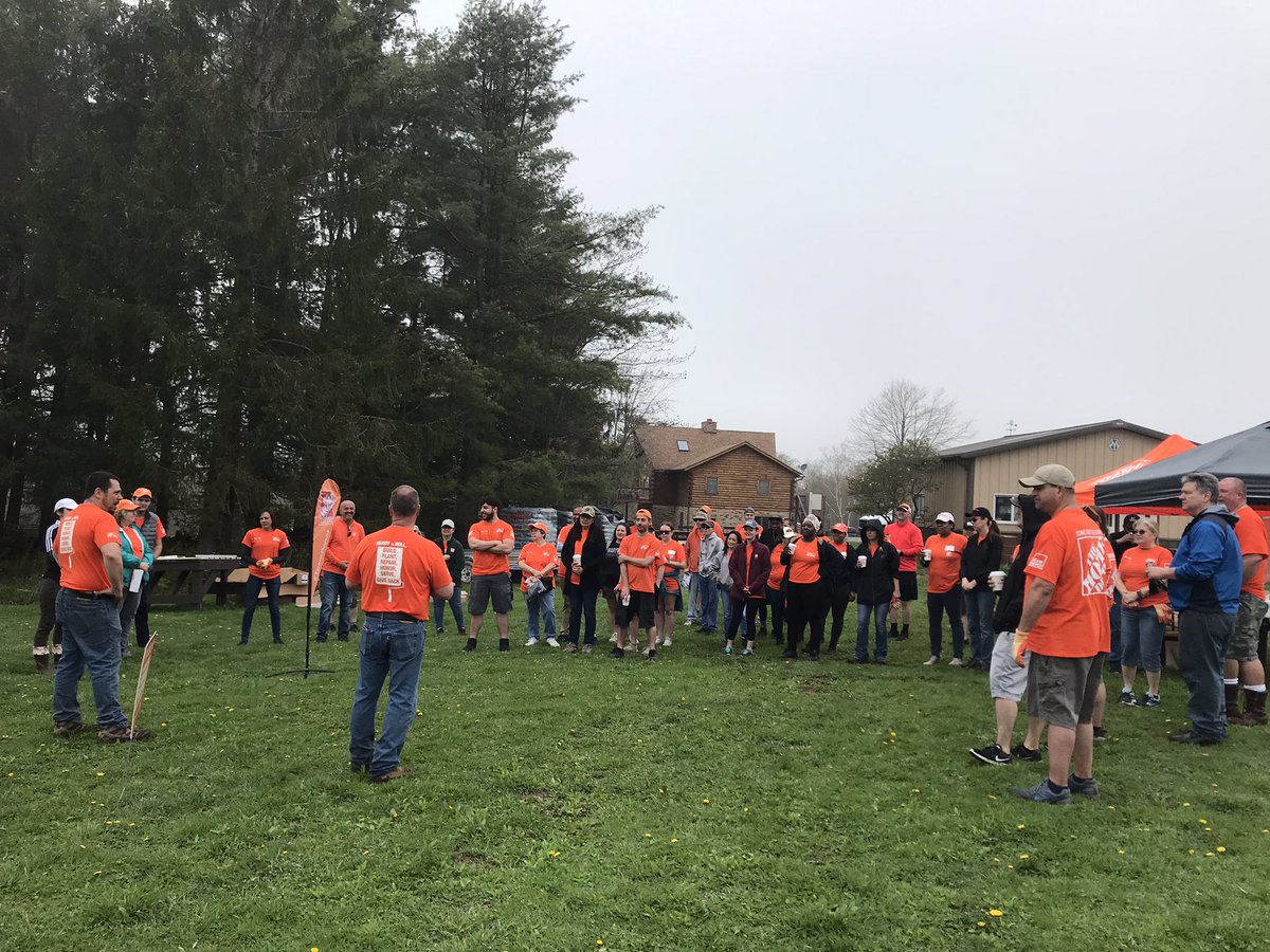 4105Home's tweet image. Team depot kick off Camp Freedom #doingmoreforvets