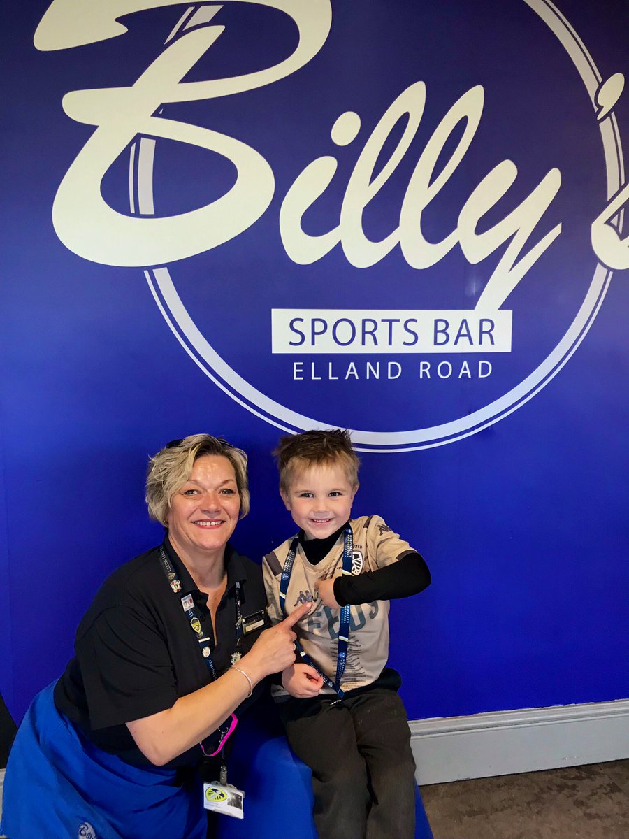 Heads up guys I’ve had quite a few messages asking what time Billys Bar Will be open on Sunday we will be open from 9am please share to let everyone know especially any travelling fans see ya all Sunday ALAW KTF 💙💛 #lufc