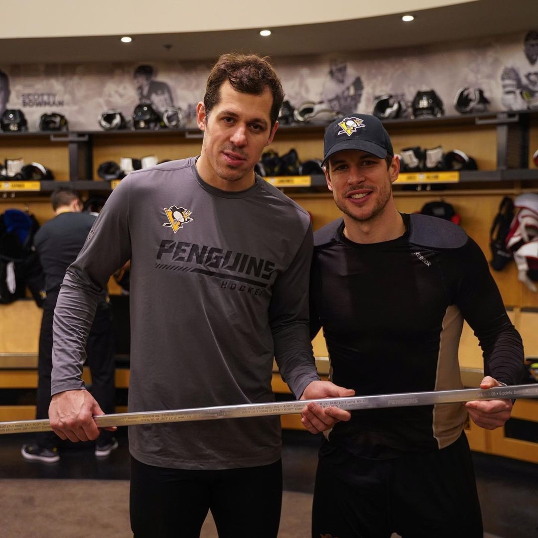 _ryanharks's tweet photo. #ItsAGreatDayForPlayoffHockey #PensIn6 #LetsGoPens https://t.co/VTfKvLmeSc