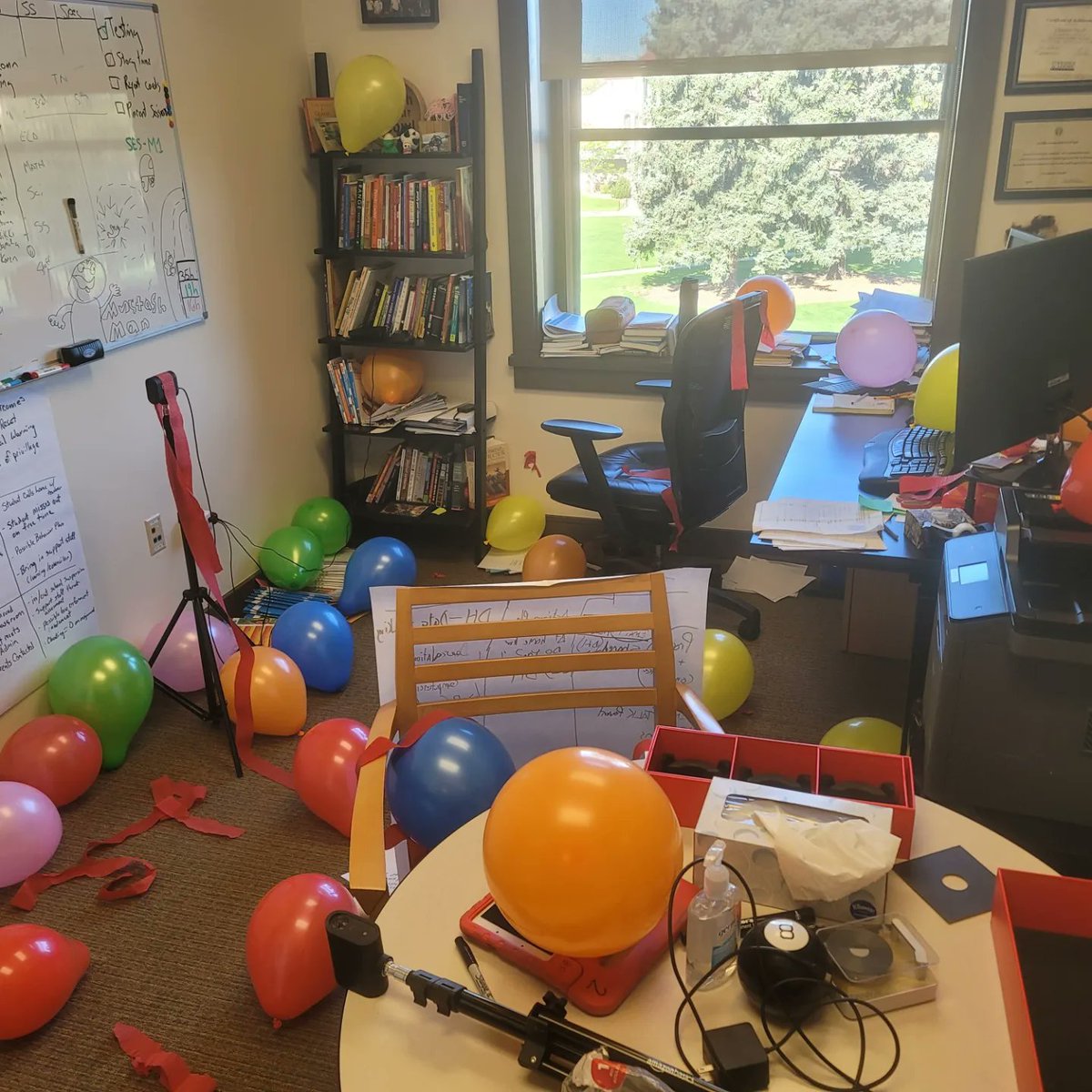 CloudLiteracy's tweet photo. My kids figured out out was my birthday... https://t.co/kcLaK9r43k