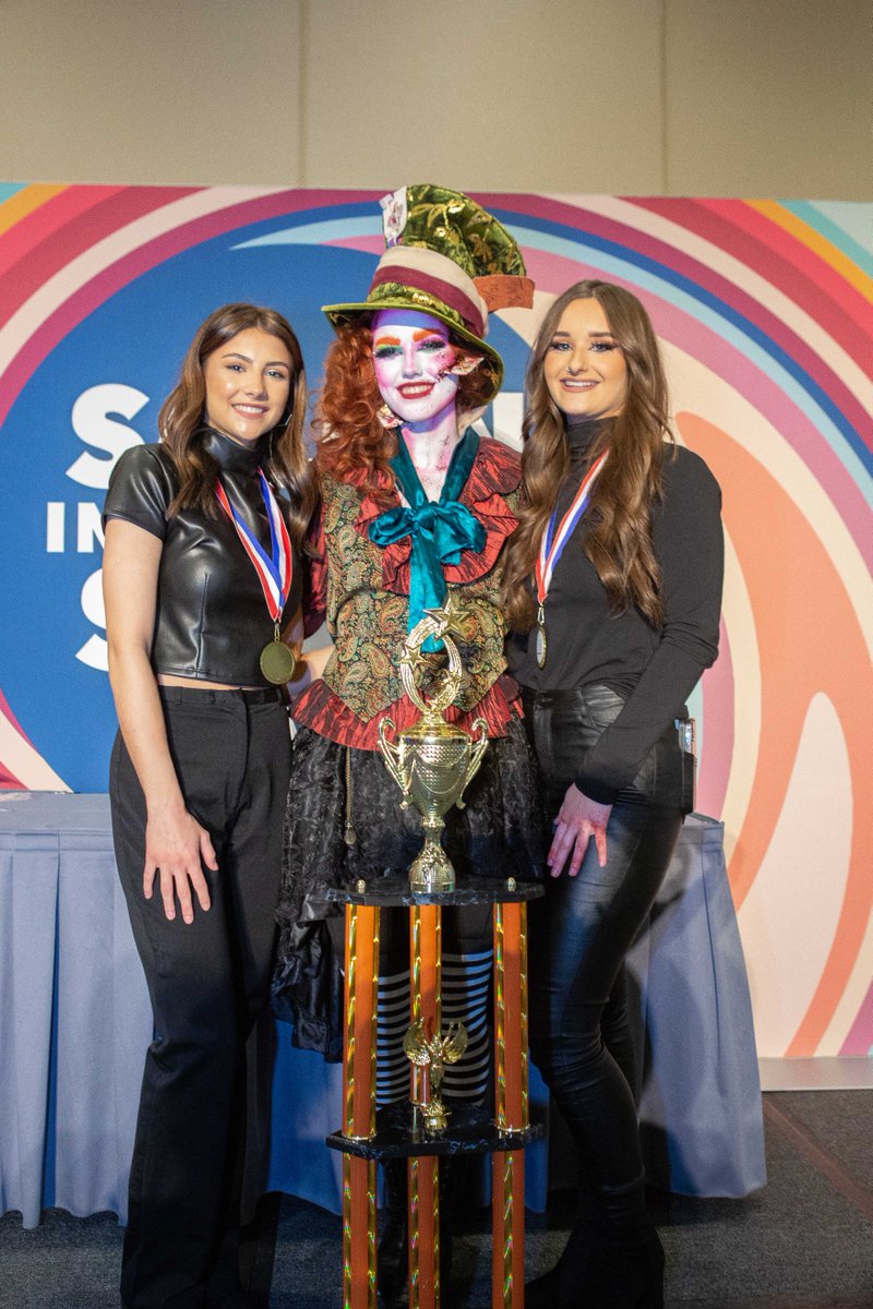 BCNHappenings's tweet photo. Beauty Cast Network sponsored the student competition at America's Beauty Show last month in Chicago. Sixteen teams entered and the theme was "Alice in FUNNderland," keeping with the FUNN theme of the show. https://t.co/pgJ4Bjwvfq
#beautycastnetwork #beautycareermentor https://t.co/eRK182IRjs