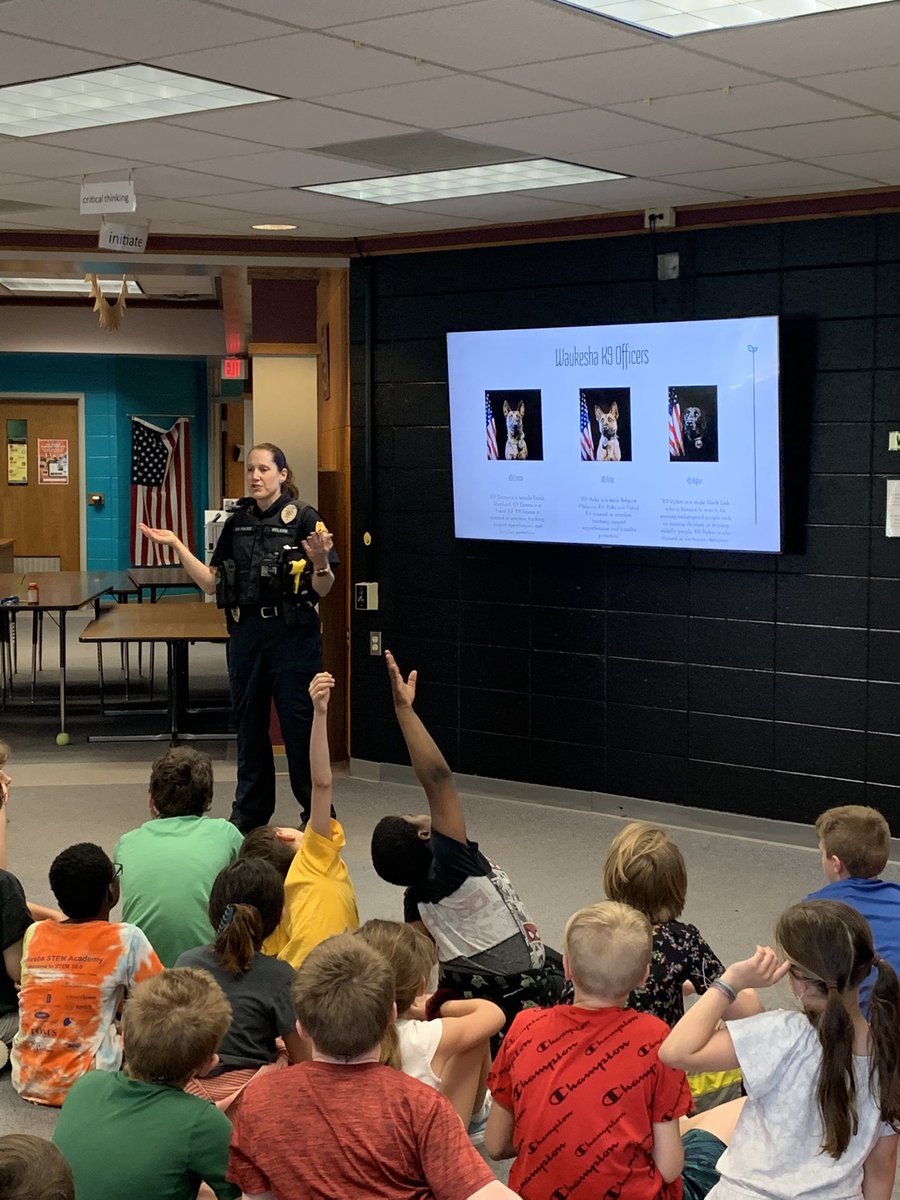 MelissaHorn97's tweet image. Lots happening at STEM this week. Had a fun, informative visit from Specialist Nelson and K9 Ryker. Thank you @WaukeshaPD for letting them come over and talk with us! #community #lotsofquestions @WaukeshaSTEM @CaseyAult @zitzker
