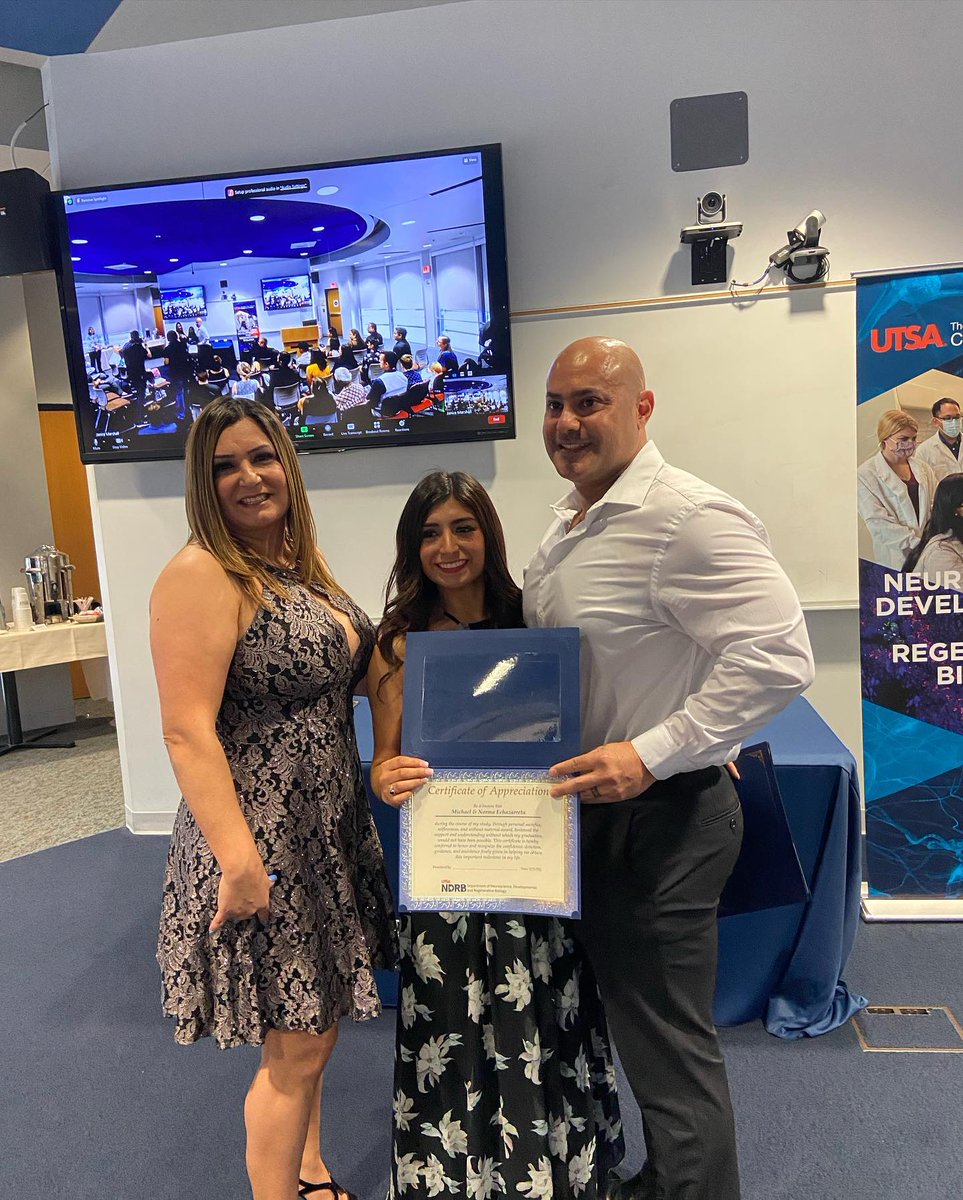 UTSAmmi's tweet photo. Congratulations to our Spring 2022 graduating PhD student Mylea Echazarreta! All MMI and NDRB graduating students were celebrated during the PhD graduates recognition Ceremony on 5/13/2022

#utsagrad #utsa #utsacos #utsammi #utsaroadrunner https://t.co/tISdY88sx3