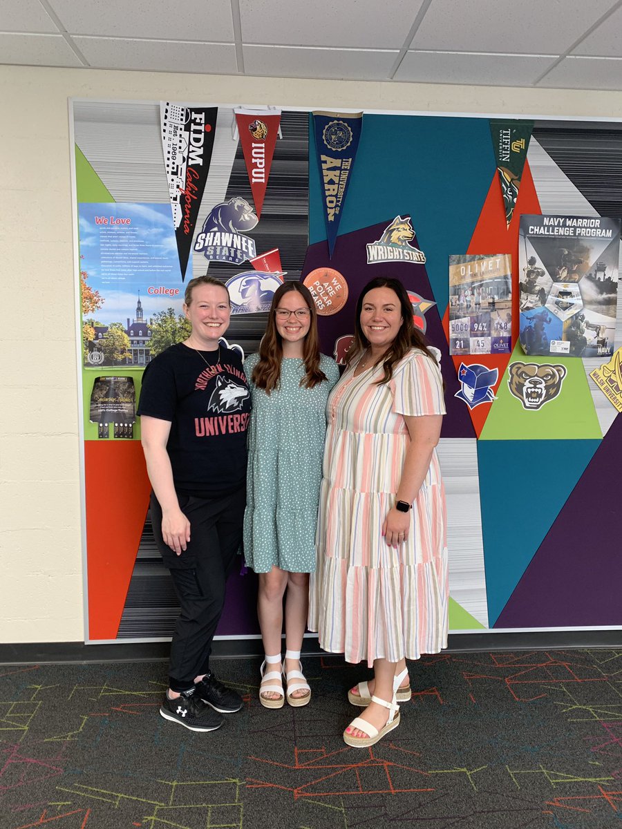 AutumMartin2's tweet photo. wow.. it’s over! to you two, thank you for dealing with me every single day! 💜 i hope to be at Middletown teaching with you guys. if it wasn’t for you guys, i truly wouldn’t be where i am today! https://t.co/K45EQ79rWZ