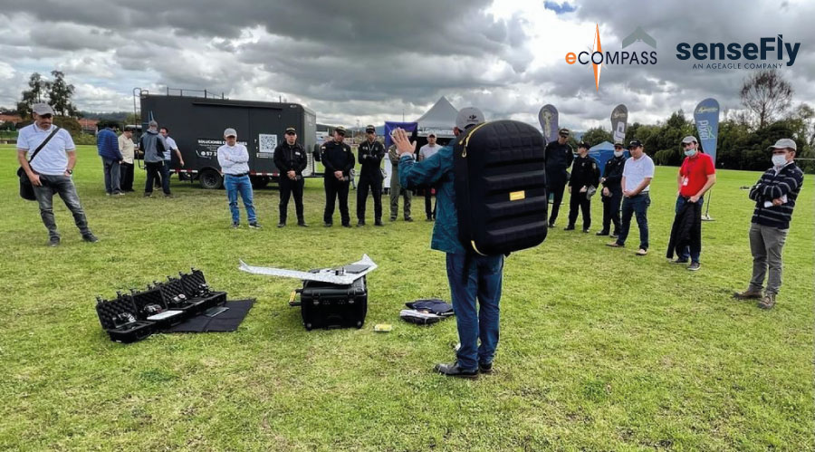 eCompassOficial's tweet image. Presentación de eBee TAC a las Fuerzas militares, Policía Nacional y Fiscalía en Colombia
 @FuerzasMilCol  @PoliciaColombia  @FiscaliaCol  
#Sensefly  #Ecompass #EjercitoNacionaldeColombia #PoliciaNacionaldeColombia #FiscalíaNacionaldeColombia