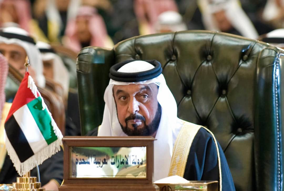 NicolasMaduro's tweet photo. Desde Venezuela expresamos nuestro pesar por la sensible partida física del Presidente de uno de los países miembros de la OPEP, Emiratos Árabes Unidos, Jalifa bin Zayed al Nahyan. Nuestras condolencias a sus familiares y a su pueblo en este momento tan doloroso. ¡Paz a su Alma! https://t.co/YEIuqgierJ
