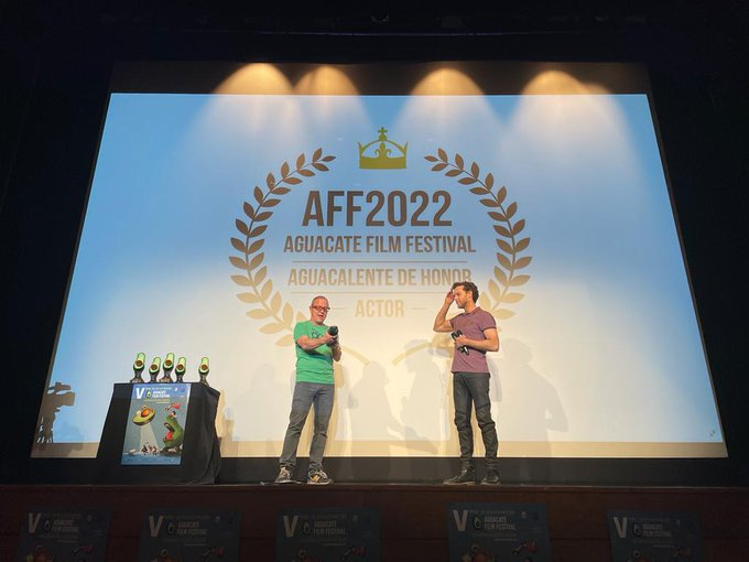 motrildigital's tweet photo. Óscar de la Fuente, Aguacalante de Honor, Teo Planell Premio Mejor Actor y Alejandra Kikidis Premio Mejor Actriz protagonista, algunos de los premiados de la quinta edición del Aguacate Film Festival

https://t.co/JbfUpzVgBB https://t.co/QJMj3UPu8x