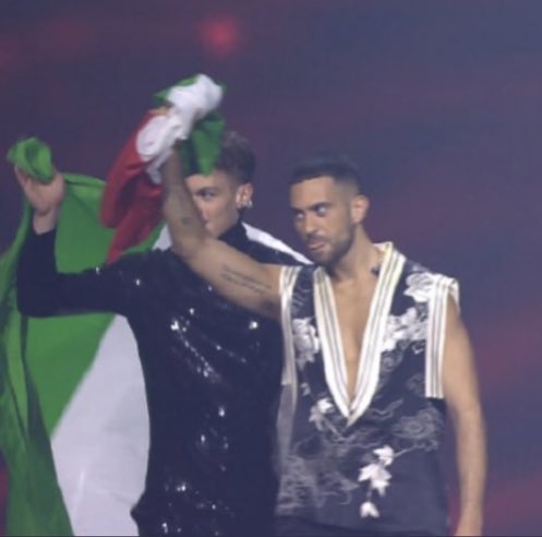 _cielodiperle's tweet photo. Preghiamo molto forte ragazzi MOLTO 

🇮🇹🇮🇹❤️ 
#eurovision #escita https://t.co/JxxRHN1Qu8