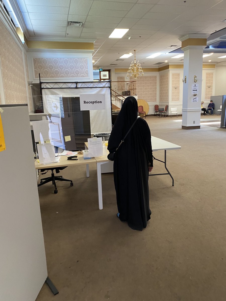 MoGAbdi's tweet photo. Voted by special ballot today with my family and friends at the Returning Office in #501 alliance avenue YSW for @FaisalHassanNDP . Make your voting plan also #ONpoli #ONElxn #makeitcount
#YSW https://t.co/C3cI8G42lf