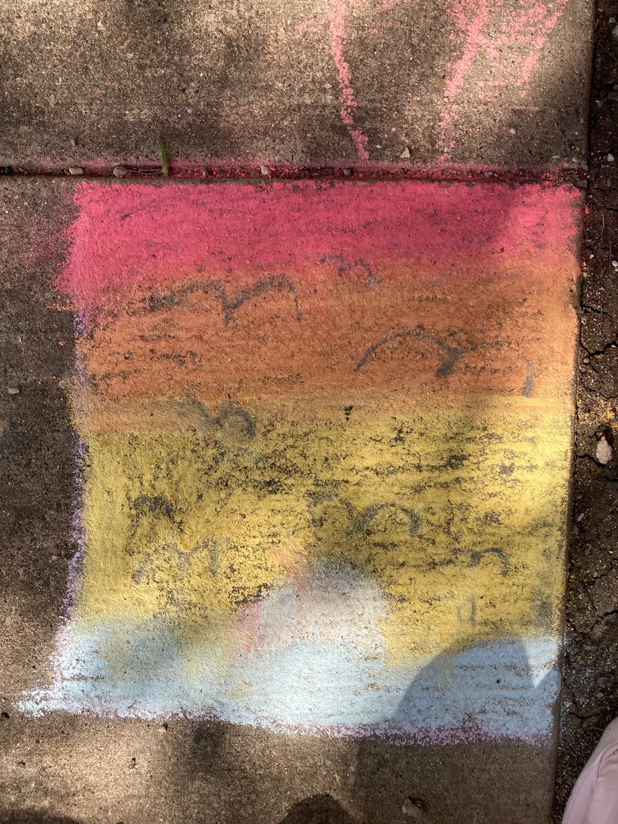 WellsPasar's tweet photo. Fun in the sun with some amazing chalk art!!! https://t.co/0LeVnStpRF