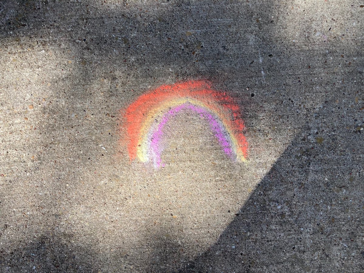 WellsPasar's tweet photo. Fun in the sun with some amazing chalk art!!! https://t.co/0LeVnStpRF