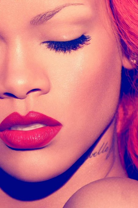 FentyPosts's tweet photo. 11 years ago today, Rihanna released "California King Bed”as the 5th single off Loud

#Rihanna, #RihannaNews, #Spotify https://t.co/O3OpM66le9