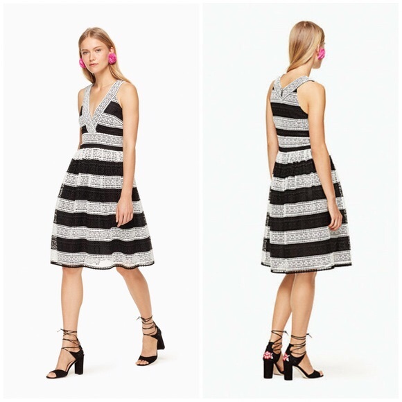 901Trendz's tweet photo. So good I had to share! Check out all the items I'm loving on @Poshmarkapp #poshmark #fashion #style #shopmycloset #lillypulitzer #katespade #jcrew: https://t.co/aGyH0JP38b https://t.co/vg40iM9Hss
