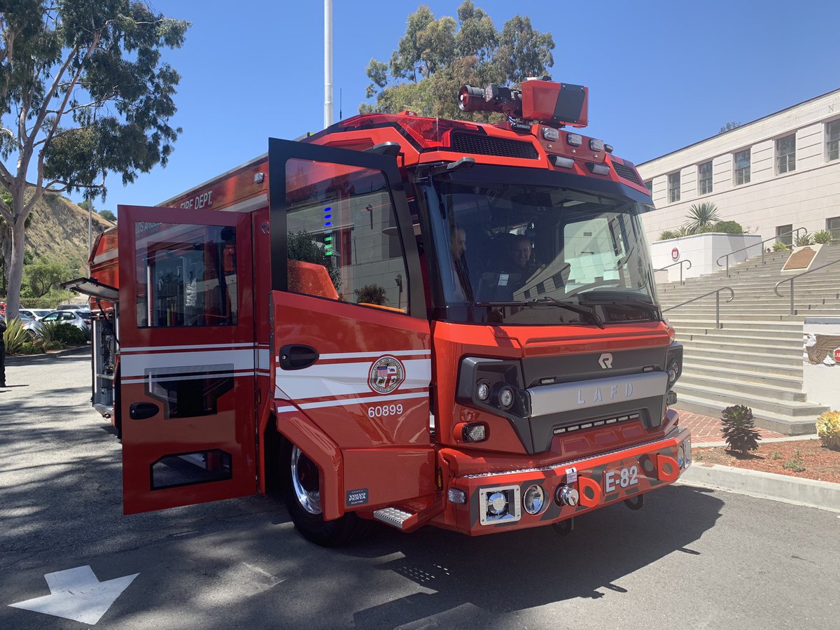 It’s here - North America’s FIRST ALL #electric engine has arrived in #LosAngeles. I got to test it out. It’s quiet, has a tight turning radius, smaller width, and most importantly will reduce harmful emissions. Tomorrow is the public unveiling at FS 82 in #Hollywood.