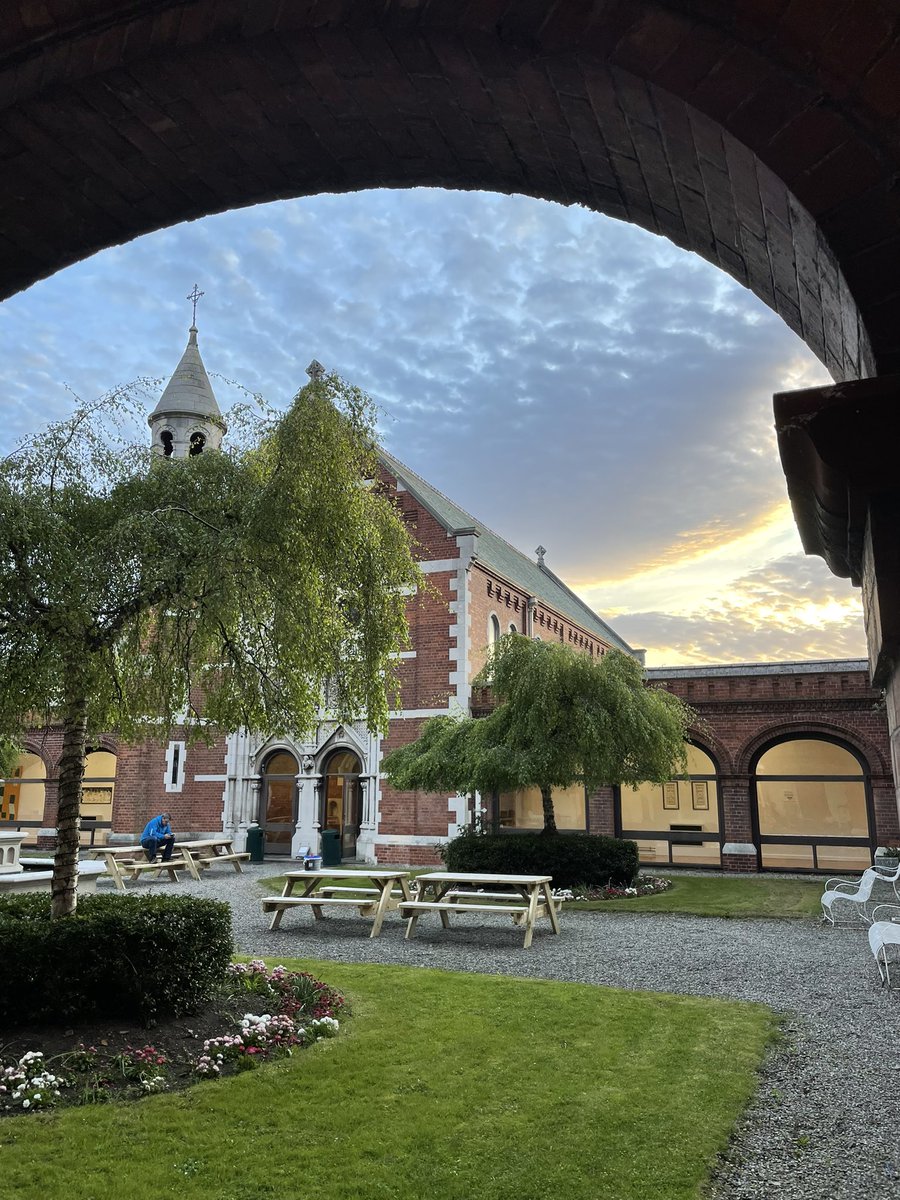 CGrounders7's tweet photo. Enjoy the view at #DCU #CoffeeGrounders 😊🙌 #AmChamHackers https://t.co/6Wpjh3F7jG