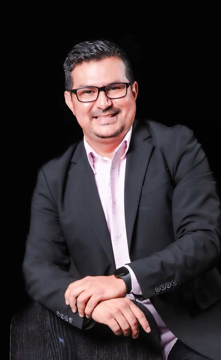 FranklinFransaa's tweet photo. En El Salvador,  se han encargado de aprovecharse de la humildad de la gente, haciendo ver que todo esta bien cuando tenemos un gobierno incompetente ante una realidad que  esta lejos de cambiar,Por la misma ignorancia de problemas que cada ves se agudizan más. https://t.co/ZZ4RLgkauc