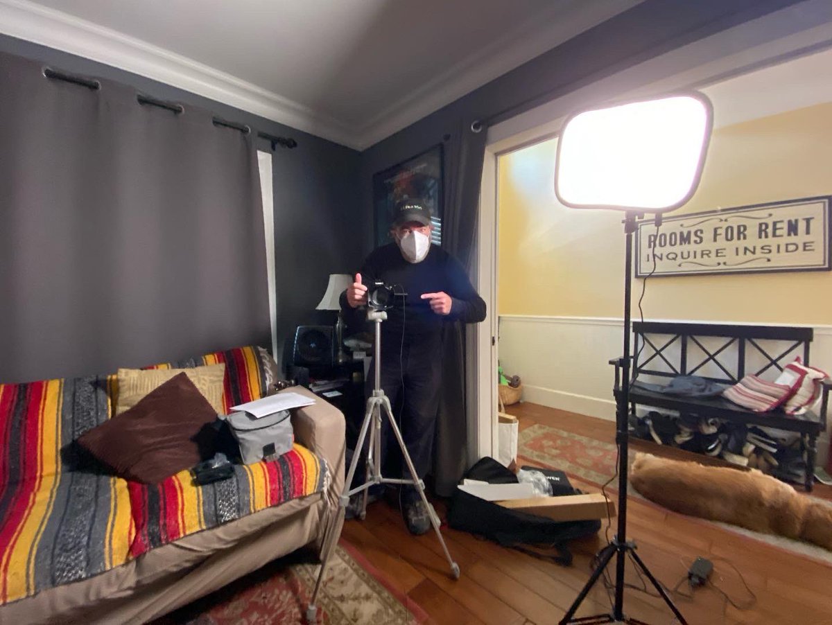 marktoddosborne's tweet photo. Just did a quick interview for a BTS “making of the film” documentary in between jobs today. Will provide details about this project when I can 😎
#colorist #coloristlife #postproduction #director #producer #cinematographer https://t.co/CoThCxd74F