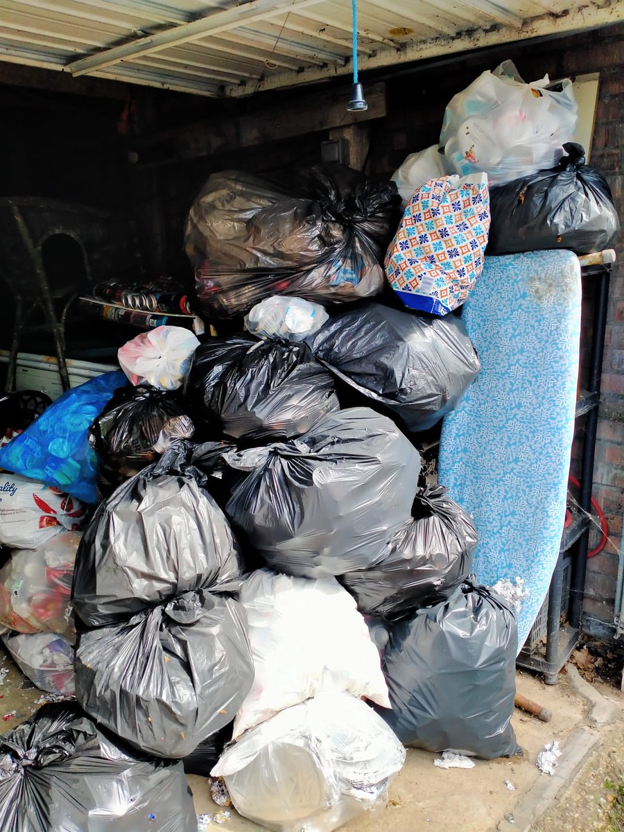 A mountain of #aluminium cans ready to be upcycled into cash to buy @toilettwinning certificates. Thanks #TunbridgeWells better in the bin than on the streets