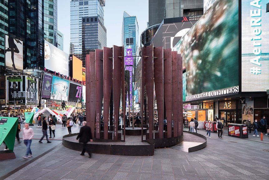 TimesSquareNYC's tweet photo. Spend your weekend exploring large-scale public art in #TimesSquare during @nycxdesign Week on view through May 16 👀@design_pavilion presents 'Open to the Sky' featuring two larger-than-life works 📸by @LeonidFurmansky, Katalina Aurora & Andres Orozco #NYCXDESIGN #DesignPavilion https://t.co/N3aEbMsPaa