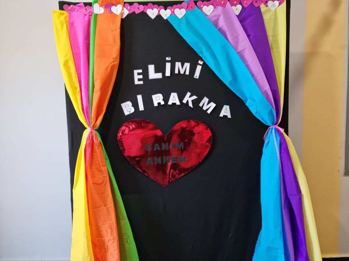 avcilarsultana1's tweet photo. Emlak Konut Sultan Alparslan Anaokulu öğrencilerinin 
👩‍👧👩‍👦Anneler Günü 👩‍👦
için annelerine hazırladıkları süpriz etkinlikler
@tcmeb @istanbulilmem @avcilarilcemem https://t.co/XIowEYQPlQ