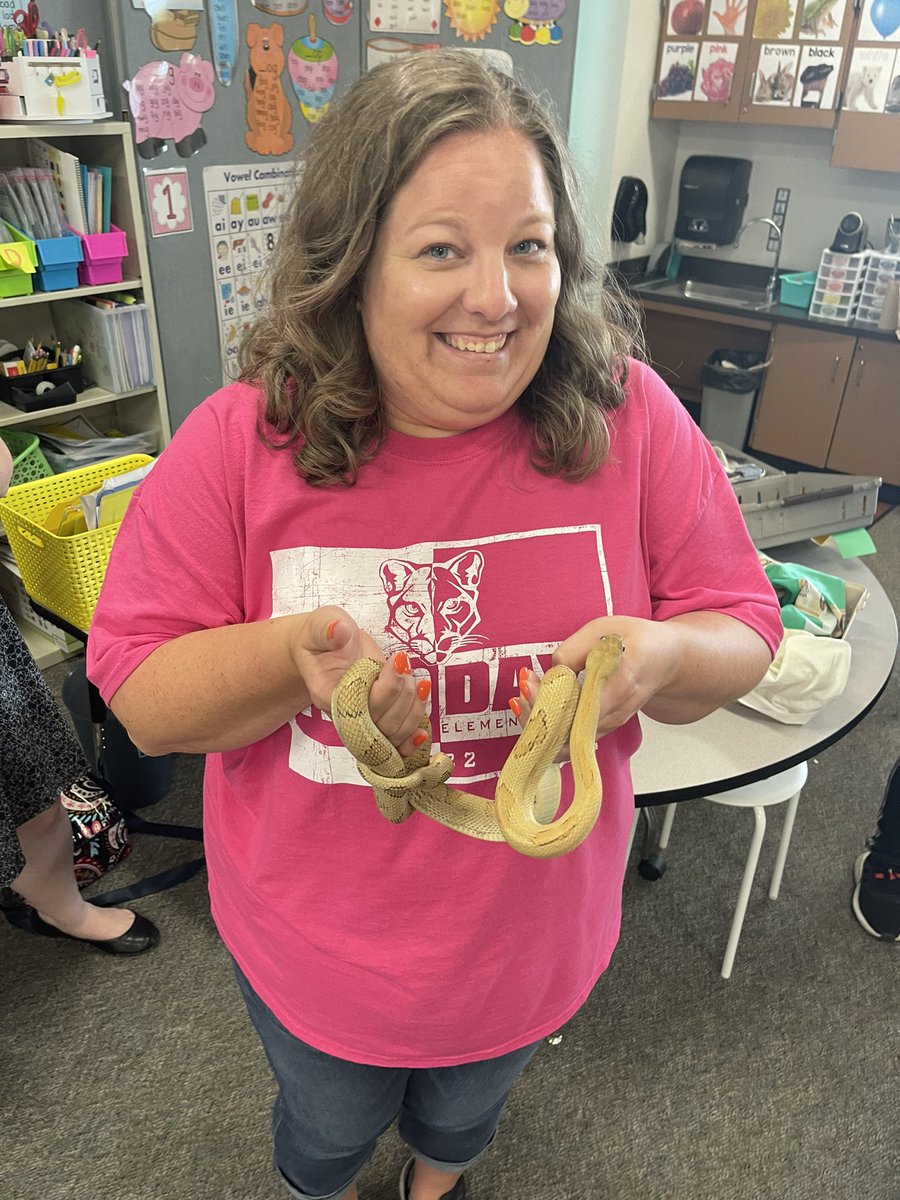 Today I faced my fear! 🐍 😱The students loved looking at and about snakes. Thank you for sharing them with us! <a href="/popepanthers/">🅟🅞🅟🅔  🅟🅐🅝🅣🅗🅔🅡🅢</a>