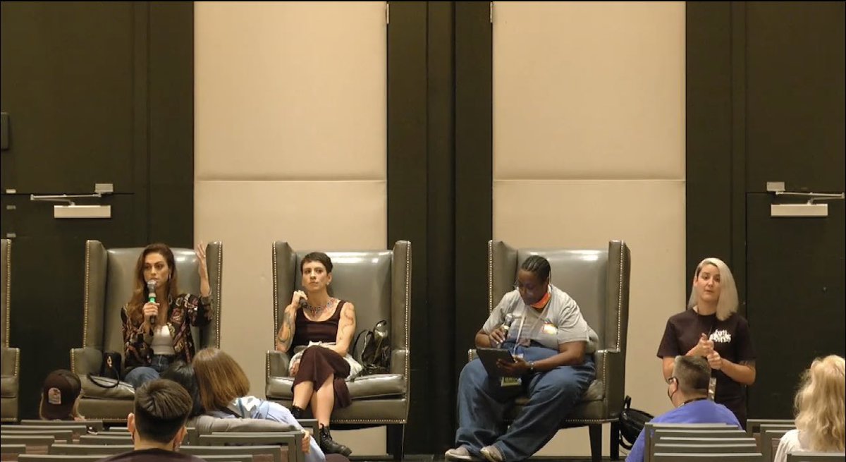StarryMag's tweet photo. Tuned in to the @red_brasil panel with @APLimaa and @LBollina! #QFXEast at @qfxevents! #RedWebseries #QFXEast https://t.co/RmbmgOfk0E