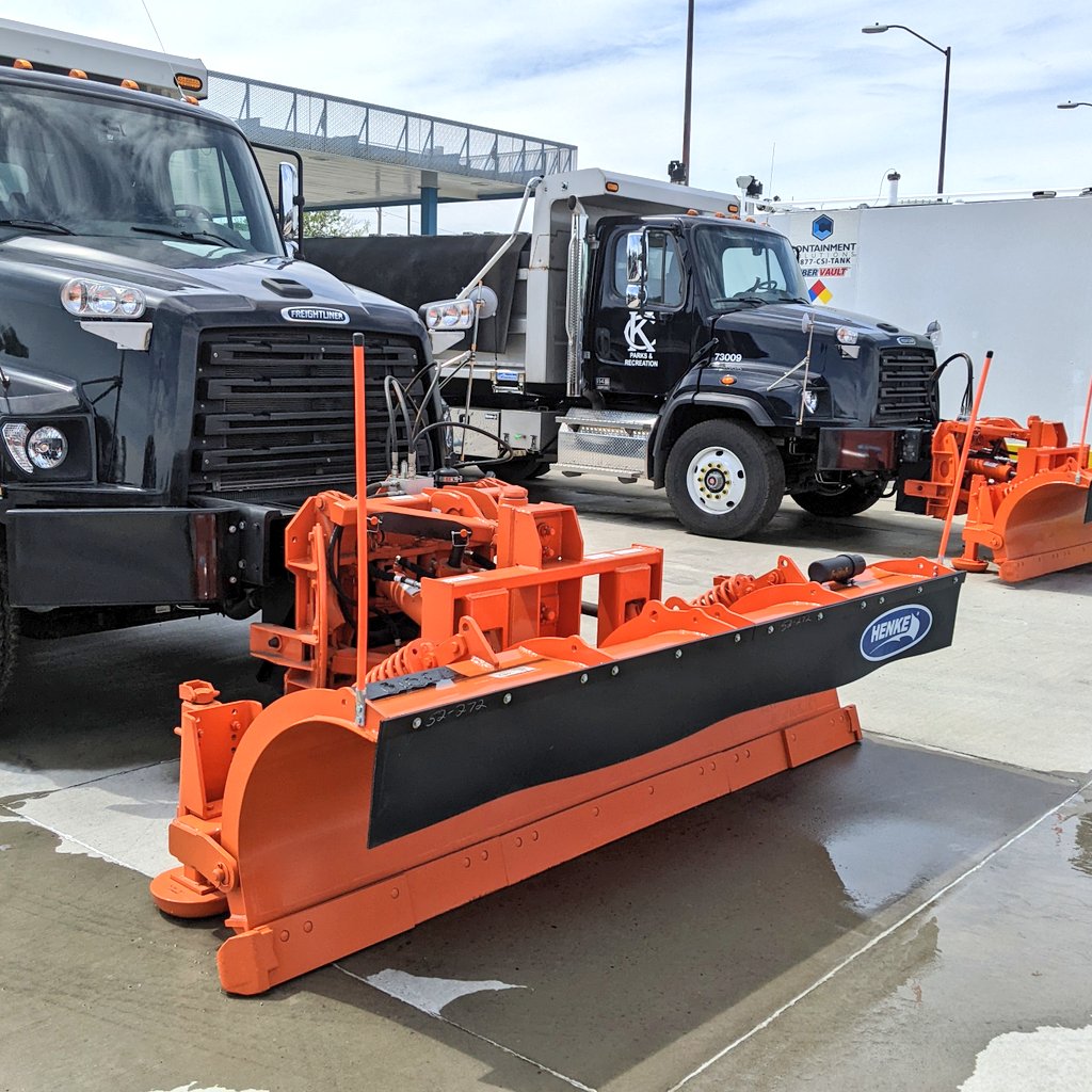 BrianDavidPlatt's tweet photo. Making some big off-season improvements to our snow removal team: 12 top prospect rookie snow plows to join the fleet this month. Never too early to start preparing! #KansasCity #RunItBack https://t.co/fOq5qyDRWx
