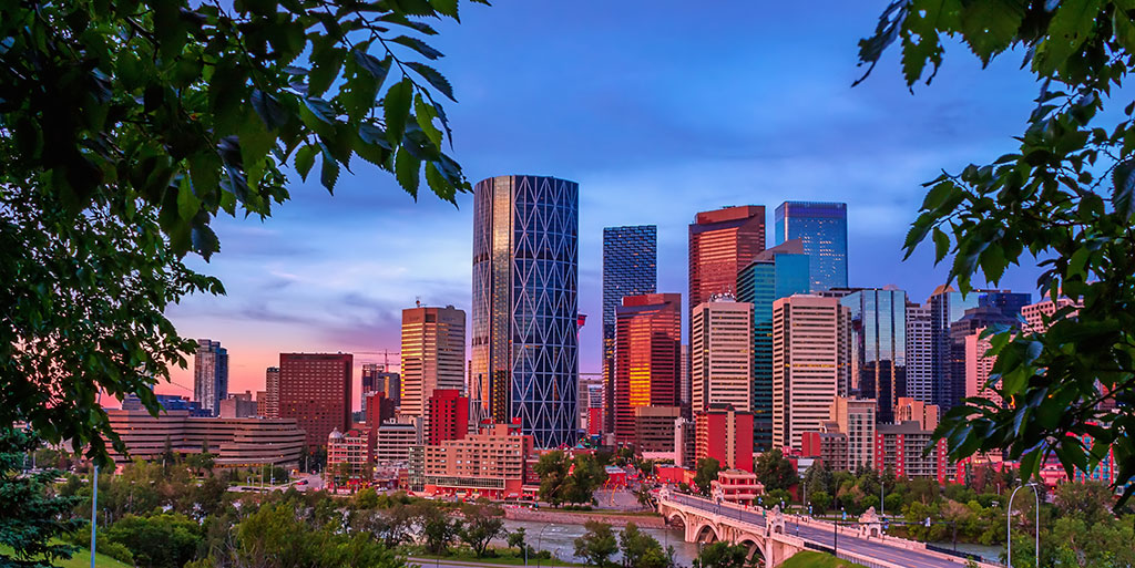 calgaryeconomic's tweet image. Economic development is a collaborative effort and all Calgarians play a part. Find out more about Calgary&apos;s path forward toward economic diversification and an economy that is inclusive and accessible for everyone. ▶ ow.ly/HpH750J7Nqn #NewEconomy #EconDevWeek22