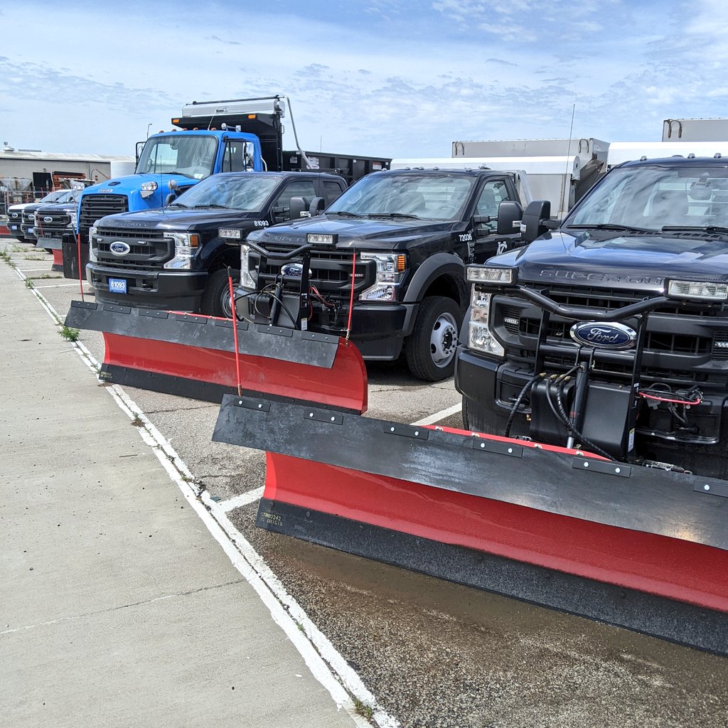BrianDavidPlatt's tweet photo. Making some big off-season improvements to our snow removal team: 12 top prospect rookie snow plows to join the fleet this month. Never too early to start preparing! #KansasCity #RunItBack https://t.co/fOq5qyDRWx