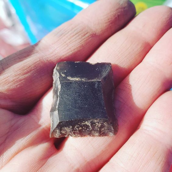 USArtifacts's tweet photo. Advances in firearm technology centered on how to ignite the gunpowder that propelled ammunition. The most popular throughout history was the flintlock, although modern guns use firing pins. https://t.co/sZVMGjtyD4 

#archaeologist #materialculture #archeology #museumcollection https://t.co/SBgE6BLiXD