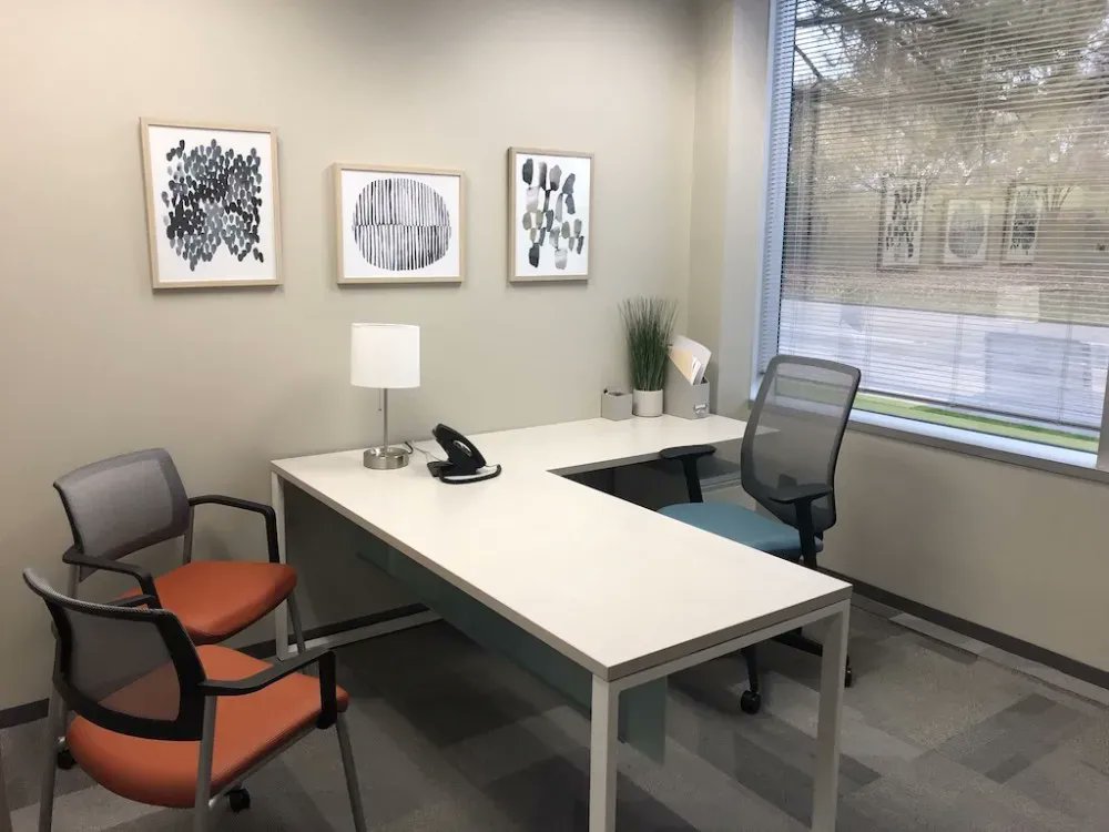 CloudVO's tweet photo. #DayOffices? Sign us up!

With our #CloudVO network, we have tons of day offices to choose from on both a #national and #global scale! Tap the link 👉 https://t.co/mLDbYO8kTV

📸 Office Evolution https://t.co/xyyJqFazIY