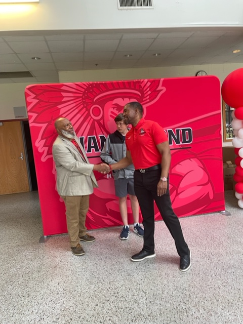 SPS English Dept tweet media