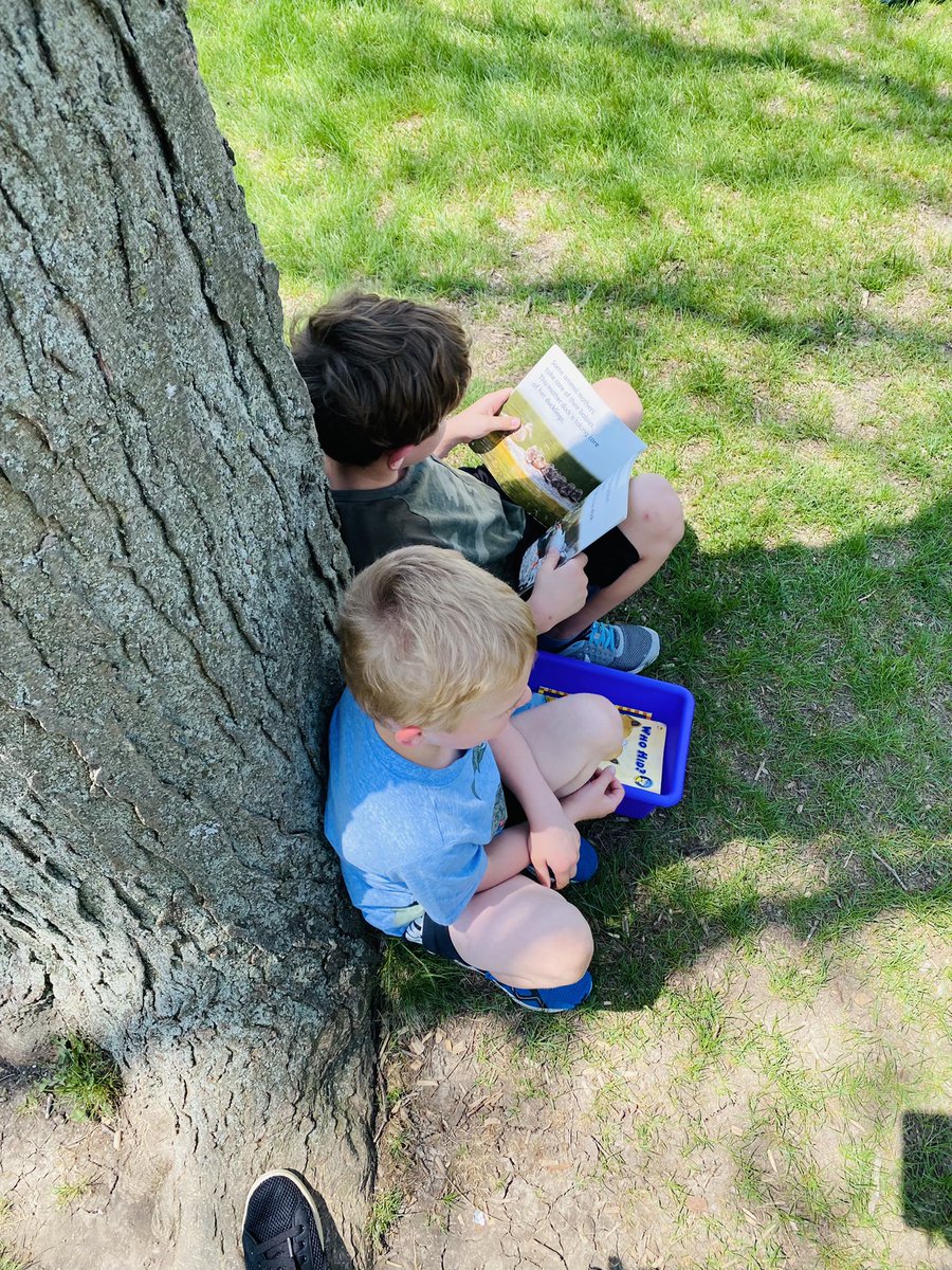 We loved reading with our third grade buddies this afternoon (especially on a day like today)!☀️📚 #WeAreBeebe
