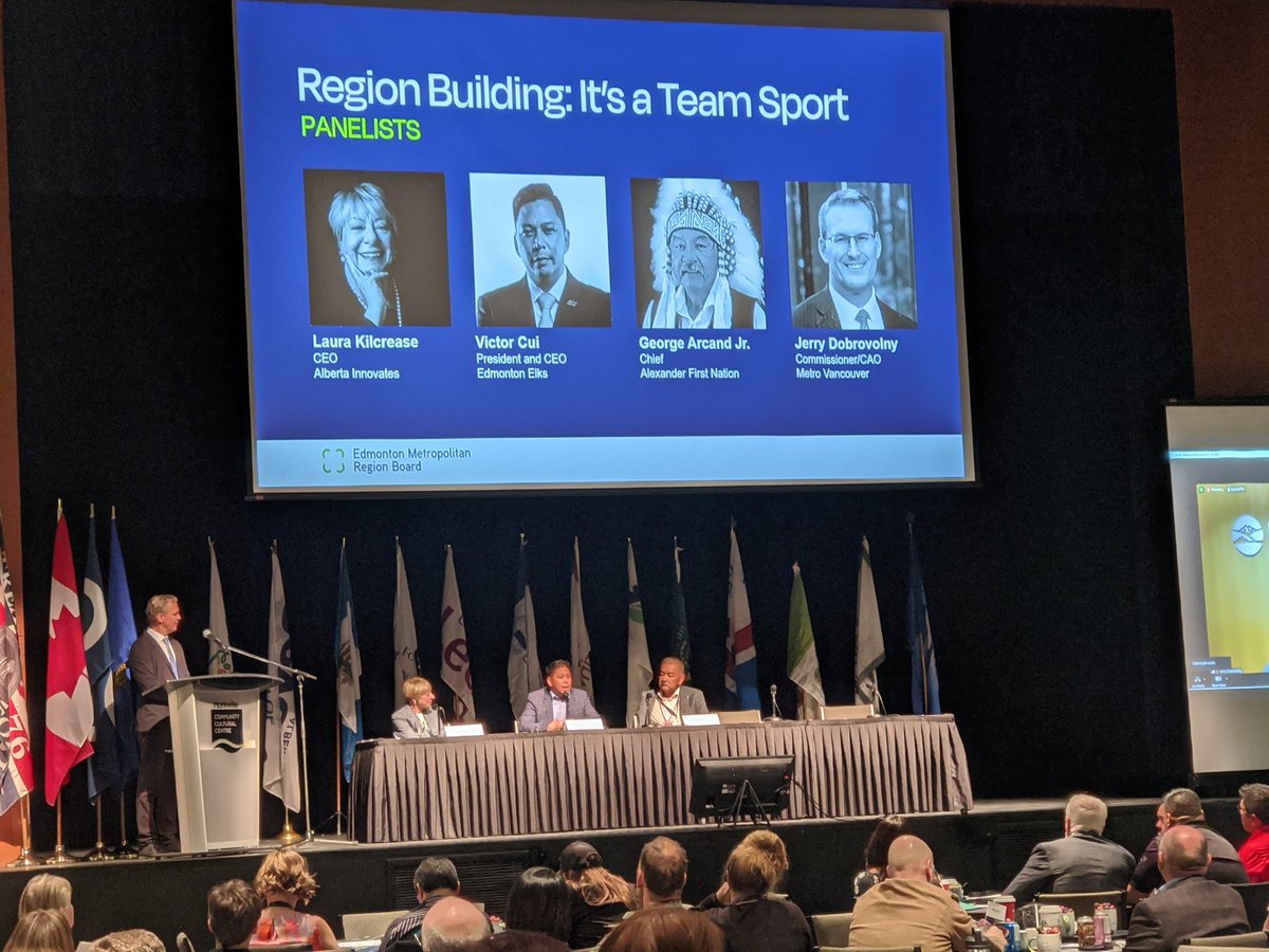 Super interesting panel discussion @yegmetro in <a href="/TownMorinville/">Town of Morinville</a> . <a href="/ABInnovates/">Alberta Innovates</a>. Love your passion  <a href="/LauraKilcrease/">Laura Kilcrease</a>.  Love the notion of being unreasonable <a href="/victorcui/">Victor Cui</a>.