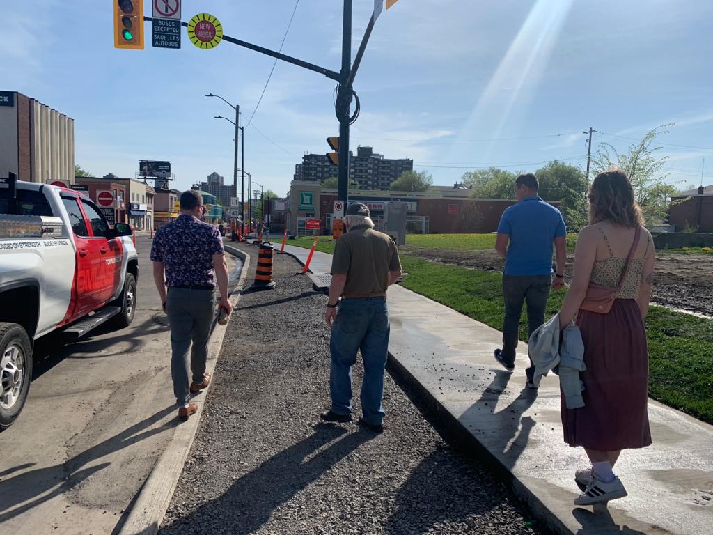 MathieuFleury's tweet photo. Stakeholder walkabout (update and feedback) from #MTLrd revitilization construction progress.
Major advancement for most of the area between Vanier Parkway and Lafontaine.
A busy construction summer ahead but we look forward to fall completion 🙏 https://t.co/T3Q6UNdgXe
