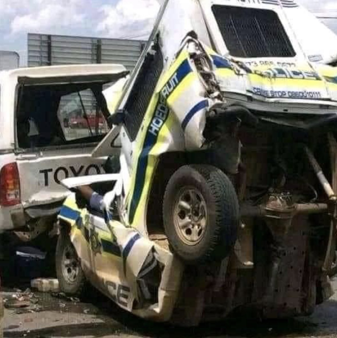 AdvoBarryRoux's tweet photo. What really happened here? https://t.co/f3CklWxWHh