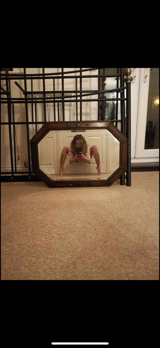 People Selling Mirrors tweet media