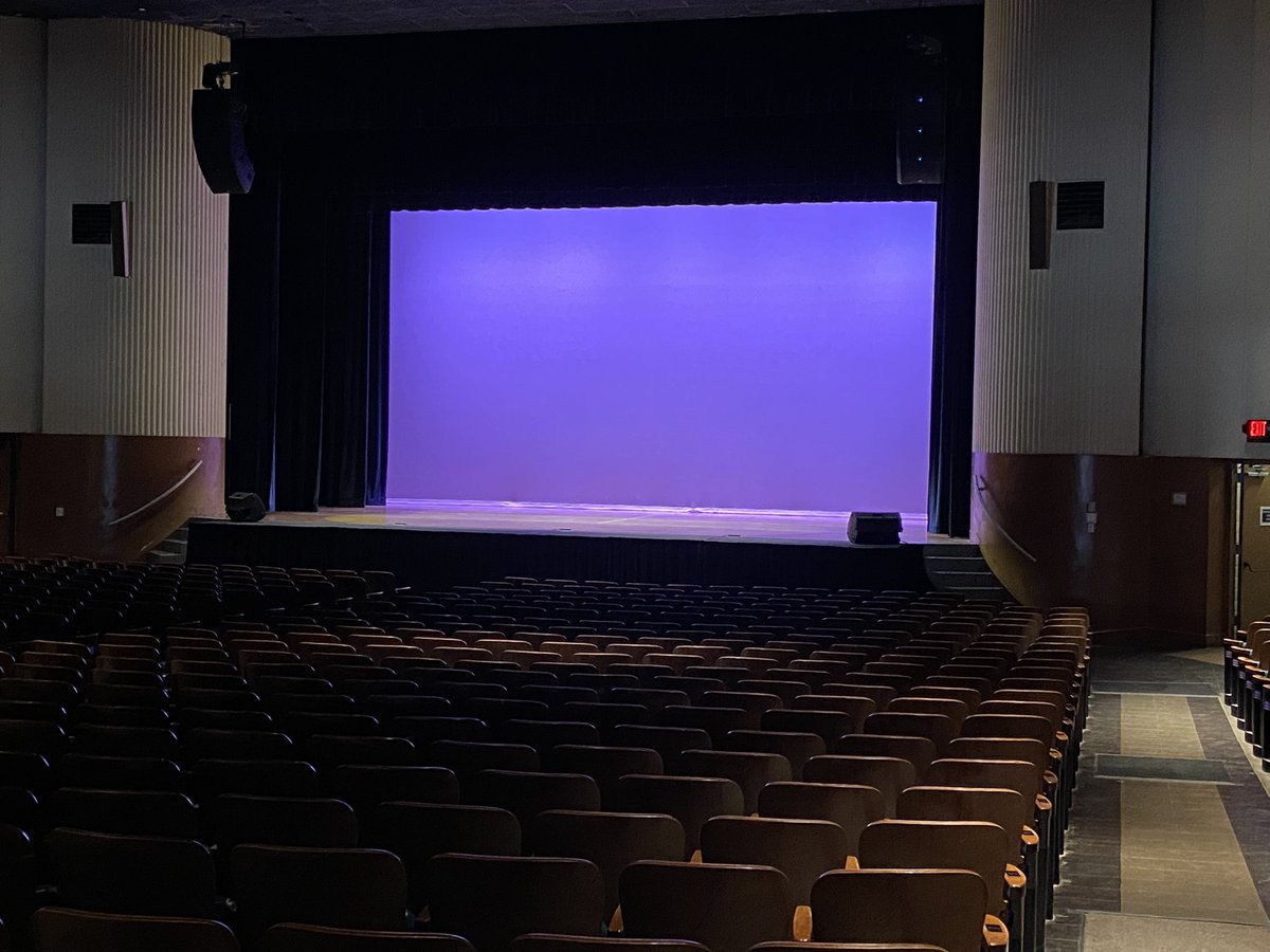 india_klipfel's tweet photo. I never get to see the stage from the house - looks pretty good!! Dance recital opening night ππ©° #backstagecrew https://t.co/9TKazyMS6a