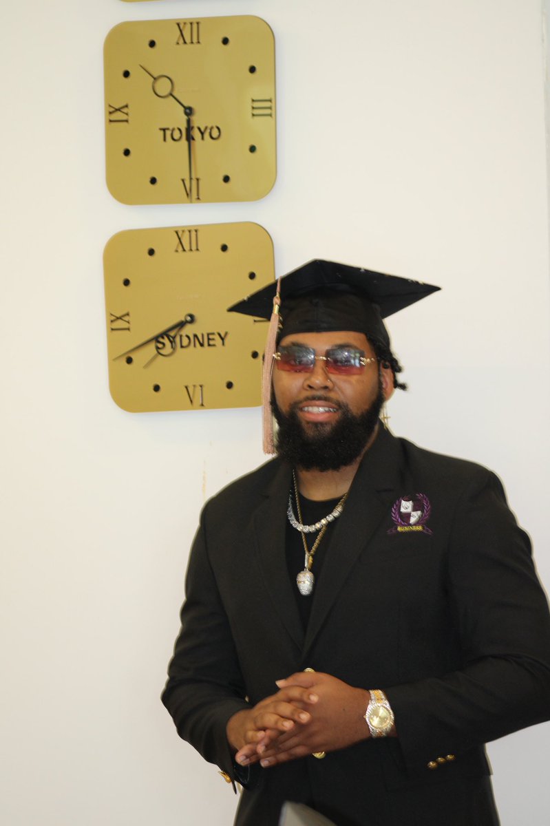 KingPre__'s tweet photo. Counting Down The Time Until We Walk That Stage Into Alumni Life ๐๐จ๐ฝโ๐๐พ
๐ธ: @Milesss_Away
#pvgradswag22 #pvamugrads #pvgrads #hbcugrad #pvalumni #pvalumnus https://t.co/IQ6k7Lm6Rk
