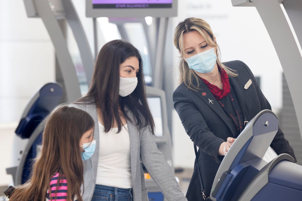Toronto Pearson tweet media