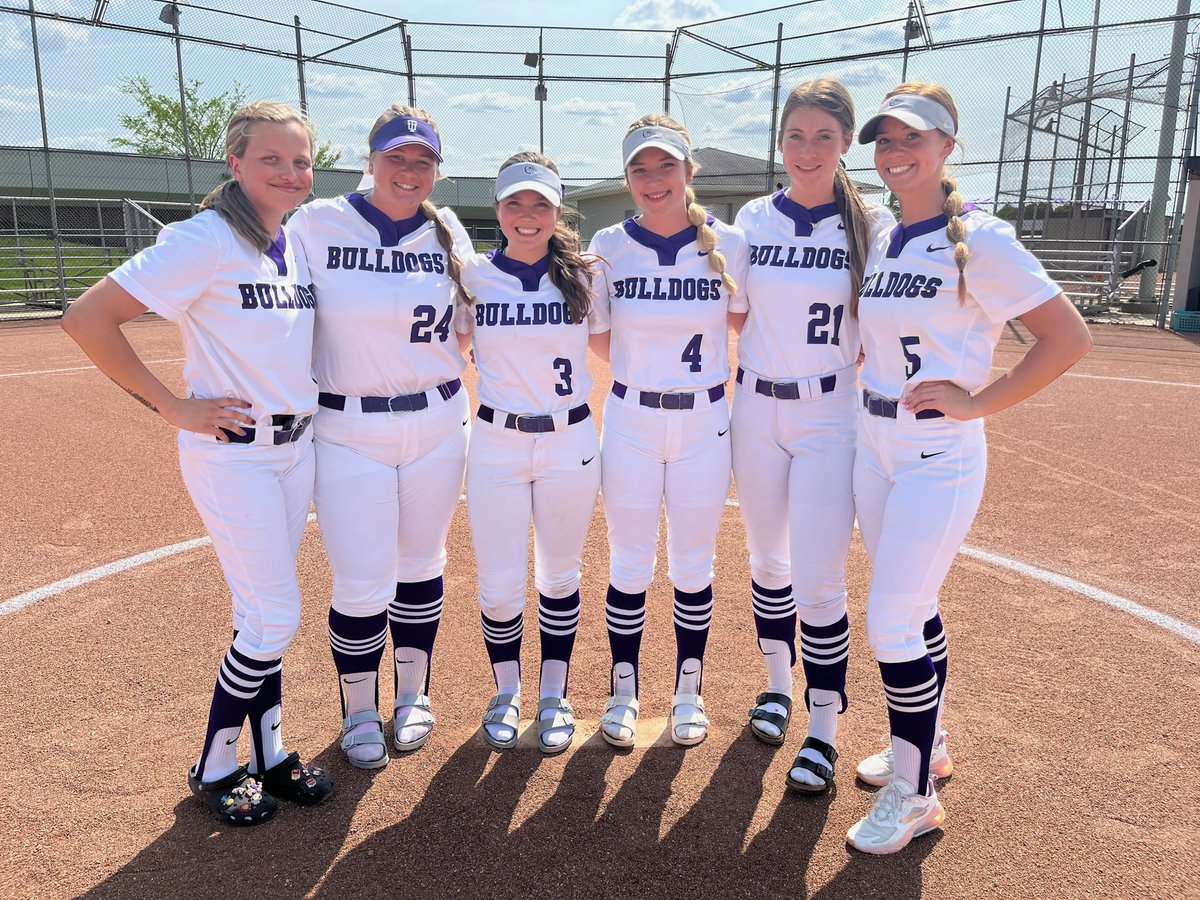 BHSDogsSoftball's tweet photo. •SENIOR NIGHT• Come support your Bulldogs at 6pm vs. Franklin Central as we celebrate our Seniors! #GoDogs 🥎💜 https://t.co/6pX6WkkQ9a